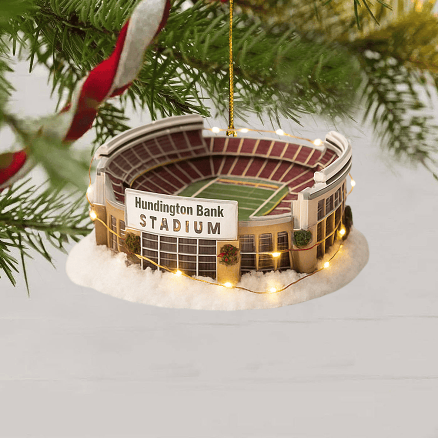 COMBO MGG CHRISTMAS TREE TOPPER WITH ORNAMENT DAT