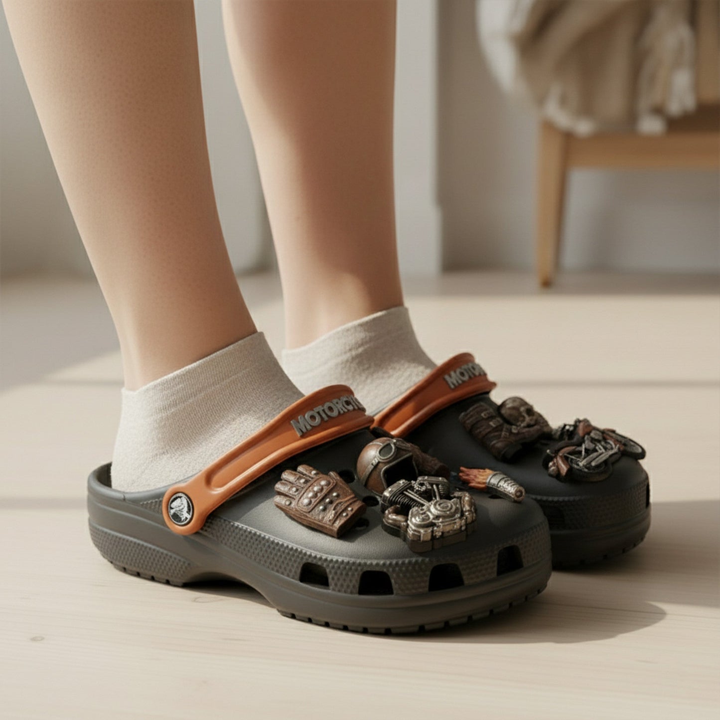 PREMIUM Motorcycle CLOGS WITH CHARMS LNTH